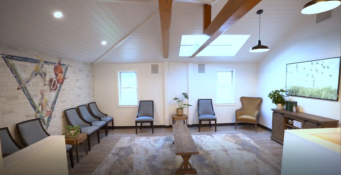 Flintridge Family Chiropractic clinic interior